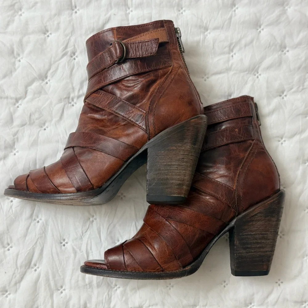 Freebird by Steven Joker Cognac Brown Leather Booties Open Toe Women’s Size 8